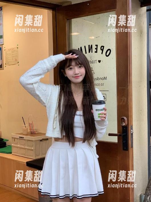 下载51吃瓜苹果版时，一不小心又掉进了无尽的狗仔新闻，吸引力真强！