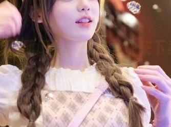朝阳群众狂欢，快来下载51吃瓜，瓜田里真热闹！