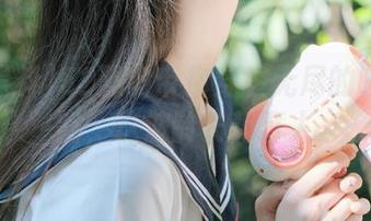 52黑料带你穿梭无尽的吃瓜线路，这波龄长势喜人