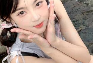 66吃瓜苹果版推陈出新：群众最新曝光故事，鸡飞狗跳现场大揭秘！
