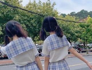 吃瓜网51首页：被瓜氛围刷屏，今晚的我只想做个看瓜的闲人。