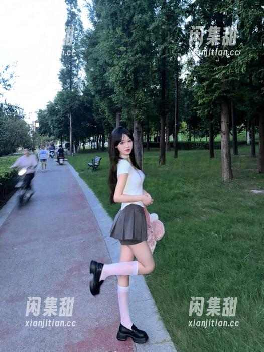 点开黑料不打烊苹果版，传送门的另一边…难以想象！