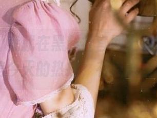 我就在黑料社官网上纠结，要不要相信今天的热搜，有点心里没底…